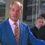 Copertina di Uk, dopo le inchieste Farage si dimette e correrà di nuovo