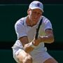 Copertina di Wimbledon, è il giorno di Sinner: affronta Struff per un posto in semifinale | La diretta del match
