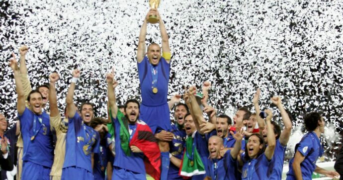 La fine dell’epopea del calcio italiano: vent’anni fa, nel mezzo di Calciopoli, la Nazionale di Lippi diventava campione del mondo