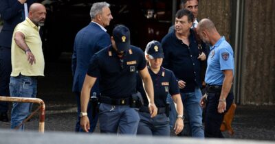 Copertina di “Non sono stato io, non ho idea del movente”, Valter Lavitola interrogato per due ore nega di essere il mandante della bomba contro Ranucci