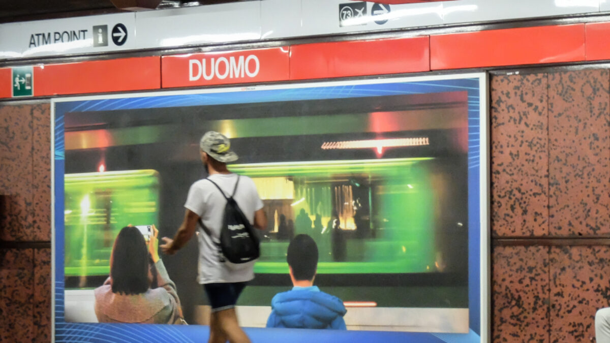 cosa guardi sono musulmano uomo sfregia una 23enne sulla banchina della metro duomo a milano arrestato da Ilfattoquotidiano.it cosa guardi sono musulmano uomo sfregia una 23enne sulla banchina della metro duomo a milano arrestato