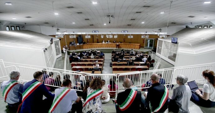 Hydra, lo zibaldone criminale del pentito Scarface e l’alba del Consorzio: “Due gruppi, quattro teste, ecco l’unione di mafie”