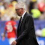 Copertina di “Gli straccerei subito il contratto”: Romario attacca Ancelotti dopo la sconfitta del Brasile ai Mondiali