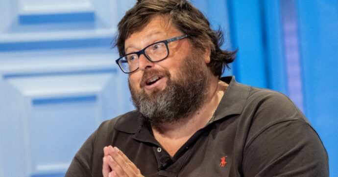 Mario Adinolfi contro i magistrati: “Invidio Lavitola, lui è libero mentre io sono stato arrestato. In Italia due pesi e due misure”
