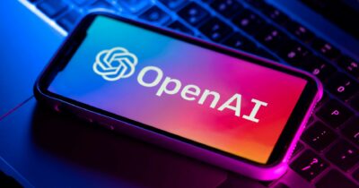 Copertina di IA, Google e OpenAi infiltrate da aziende cinesi nella black-list degli Usa
