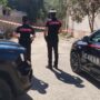 Copertina di Un 35enne ucciso nel Sulcis con un colpo d’arma da fuoco al petto: sospettato portato in caserma