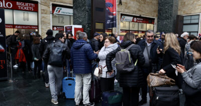 Copertina di Treni, riaprono le tratte ferroviarie di Firenze: ma i lavori per il cavalcaferrovia Ponte al Pino riprendono dal 26 al 30 luglio