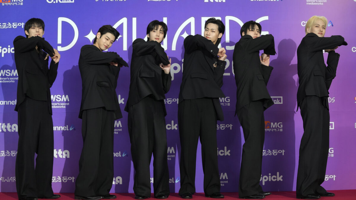 non possiamo avere fidanzate mogli e figli non beviamo dormiamo assieme sveglia di mattina presto e palestra ma abbiamo anche rinunciato all8217adolescenza il fenomeno k pop 82major da Ilfattoquotidiano.it non possiamo avere fidanzate mogli e figli non beviamo dormiamo assieme sveglia di mattina presto e palestra ma abbiamo anche rinunciato all8217adolescenza il fenomeno k pop 82major