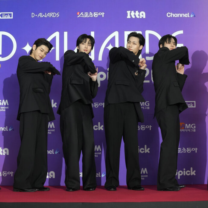 “Non possiamo avere fidanzate, mogli e figli. Non beviamo, dormiamo assieme, sveglia di mattina presto e palestra. Ma abbiamo anche rinunciato all’adolescenza”: il fenomeno k-pop 82Major