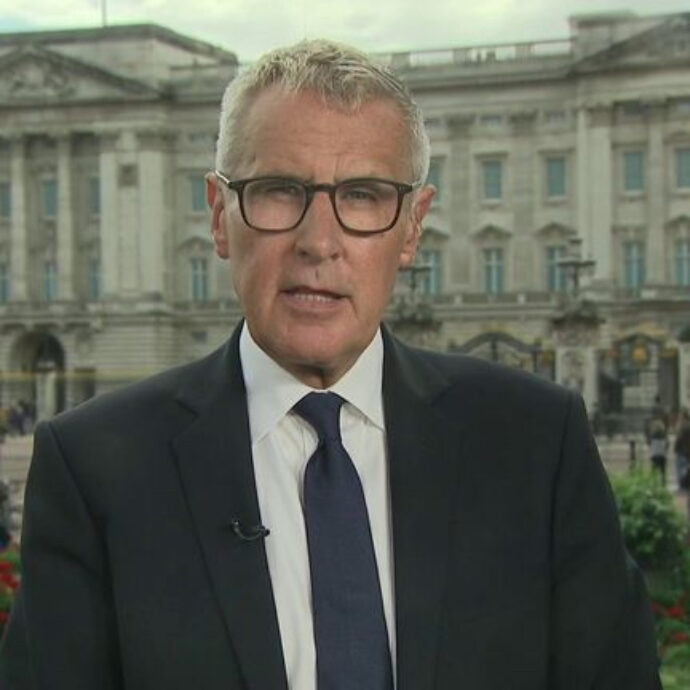 È morto Dermot Murnaghan, il volto storico del giornalismo televisivo britannico aveva un tumore alla prostata in stadio avanzato