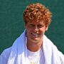 Copertina di Ricerca degli angoli, intensità alta e focus sulle risposte: come è andato l’ultimo vero allenamento di Sinner prima della finale a Wimbledon