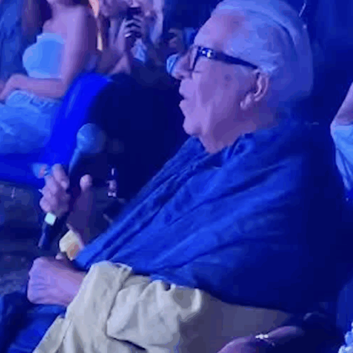 Peppino Di Capri, l’ultima esibizione pubblica prima di morire alla Certosa di San Giacomo – IL VIDEO