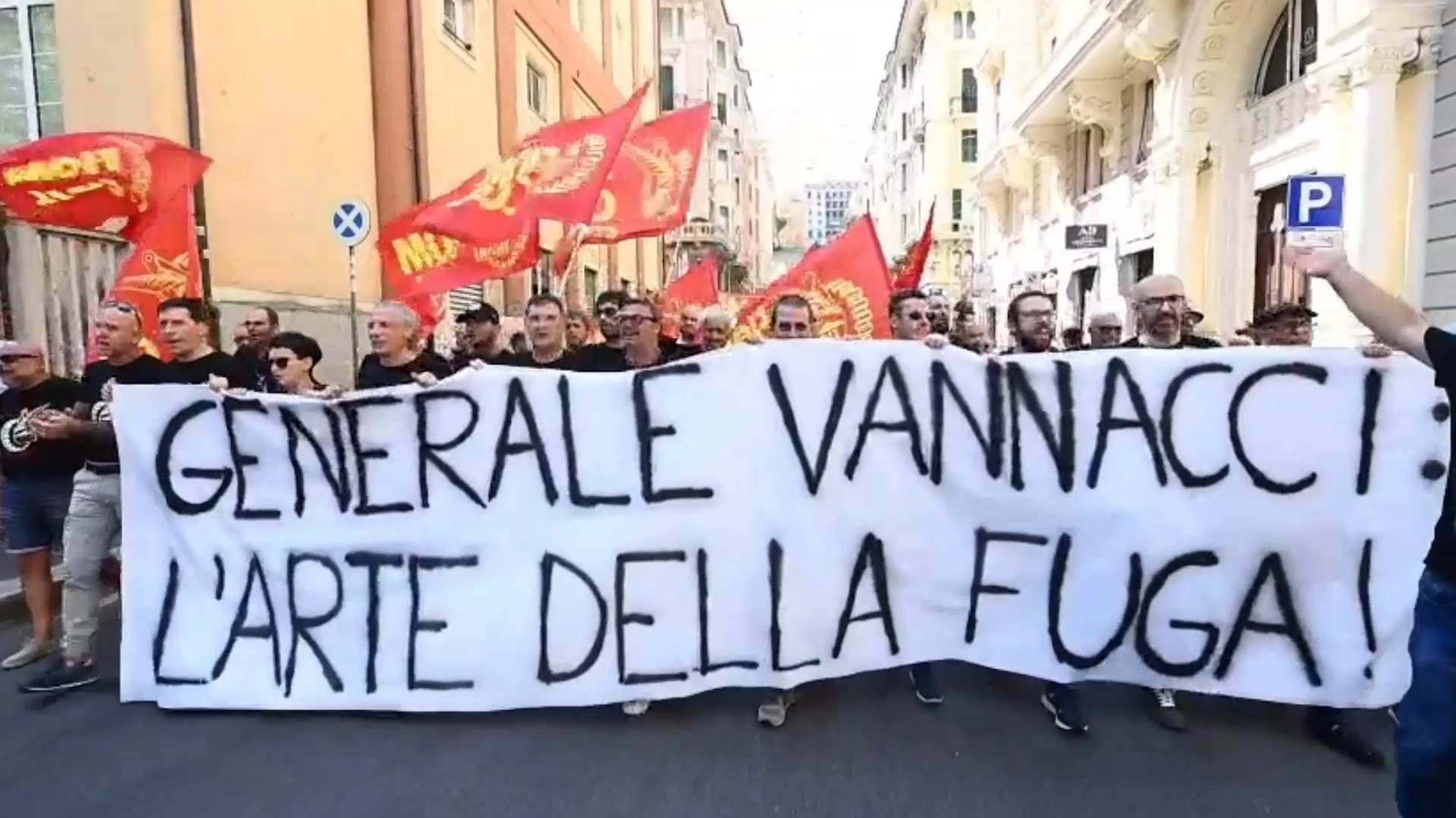 vannacci genova non ti vuole il leader di fnv accolto dalle proteste in citt224 e il suo comizio slitta di un8217ora da Ilfattoquotidiano.it vannacci genova non ti vuole il leader di fnv accolto dalle proteste in citt224 e il suo comizio slitta di un8217ora