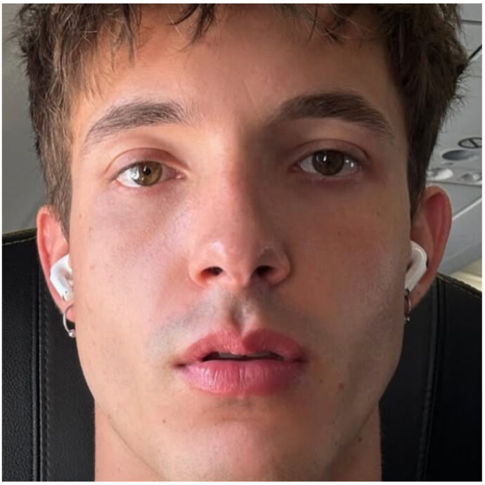 “È bellissimo”, “questo video mi compare da giorni”, “ma come si chiama?”: esplode su X e TikTok il fenomeno Cristobal Pesce. Ecco chi è il dj diventato virale al Pride