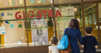 Copertina di Asili nido, è emergenza personale: mancano tremila educatori. E le strutture create col Pnrr rischiano di non aprire