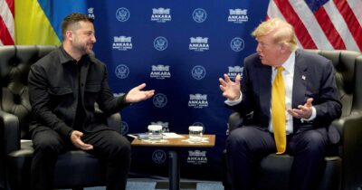 Copertina di Rimpasto e premier via: Zelensky rifà il governo, ha una “nuova strategia”