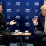 Copertina di Rimpasto e premier via: Zelensky rifà il governo, ha una “nuova strategia”