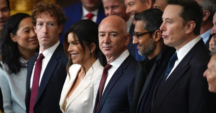 Trump spinge l’IA, l’industria americana paga il conto. Bollette elettriche alle stelle per favorire Big Tech