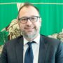 Copertina di Assessore regionale ma anche consigliere comunale, colleziona poltrone ma alle votazioni si vede quasi mai: il caso di Gianluca Comazzi. “L’assemblea cittadina? Non incide sulle scelte”