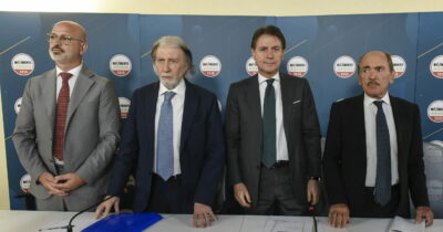 Copertina di Intercettazioni, niente accordo tra FdI e Fi: l'”emendamento Melillo” per ora non si vota. E i 5 stelle rilanciano con un ddl