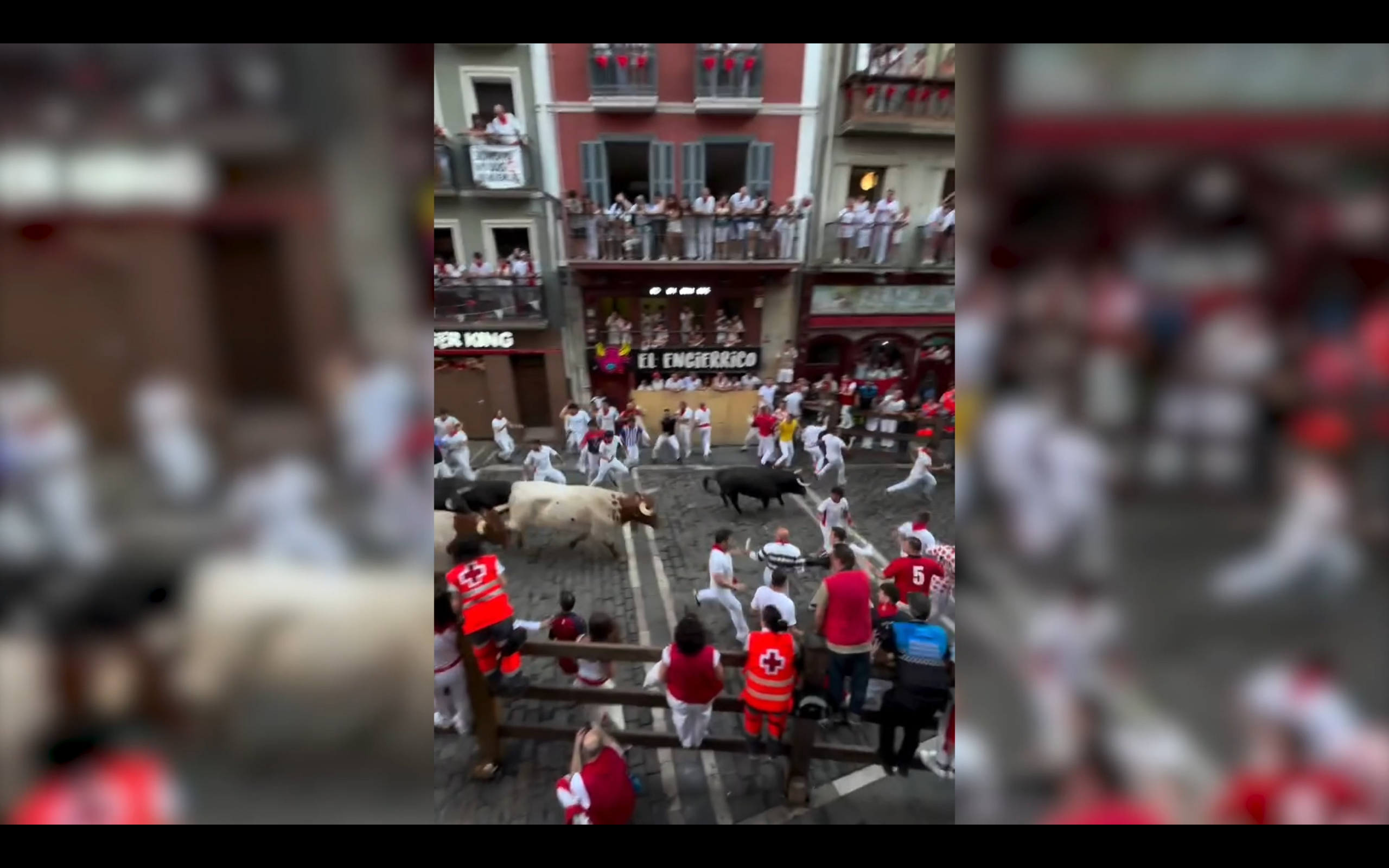torna la tradizionale follia della corsa coi tori in spagna tre incornati dieci feriti il video da Ilfattoquotidiano.it torna la tradizionale follia della corsa coi tori in spagna tre incornati dieci feriti il video