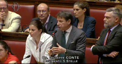 Copertina di Legge elettorale, Conte: “Siete andati sotto, avete sfiduciato Meloni. Ora aprite la crisi di governo e andate a casa”