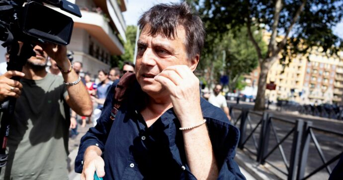 Presunti pizzini e “depistaggi”: acquisite le frasi di Lavitola&C.