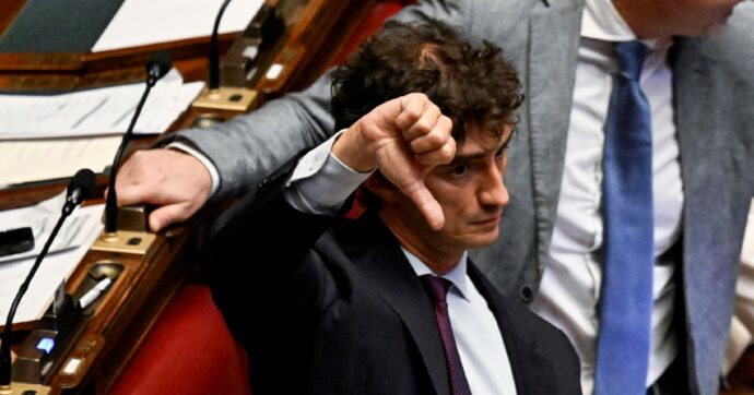 Nomi prestampati  e capilista bloccati: l’emendamento  “truffa” di Bignami