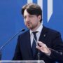 Copertina di “Motoscafi blu” e 45 poltronissime: mazzate Lega-FI