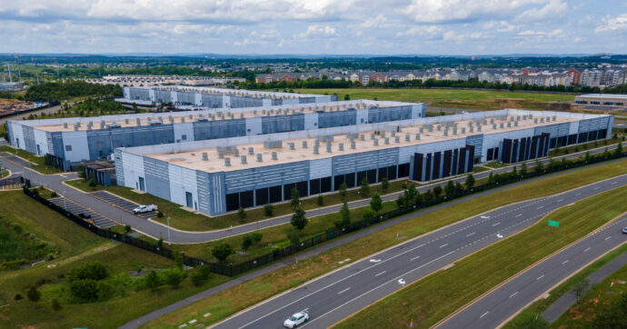 Germania, terra di data center (e di proteste): i colossi big tech continuano a investire, le popolazioni sempre più di traverso