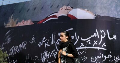 Copertina di Trump continua a sparare sull’Iran, Ghalibaf: “Non ci conviene trattare”
