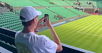 Copertina di La videochiamata con papà Hanspeter: Cahill pubblica un video inedito di Sinner prima di Wimbledon