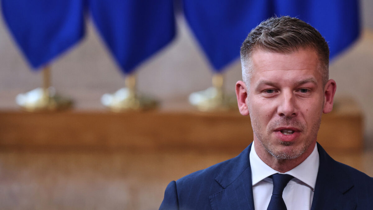 Altro che svolta liberale: Human Rights Watch lancia l’allarme sui diritti nell’Ungheria di Magyar. Il dossier al Parlamento Ue. Quando i leader europei lo definivano un liberatore