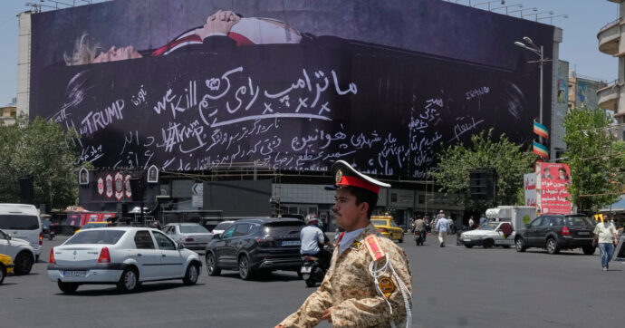 Nuova ondata di attacchi americani contro l’Iran, missili a Bandar Abbas e l’isola di Qeshm. Houthi minacciano raid in Arabia Saudita