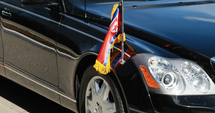 Corea del Nord, qualcosa si muove nel mercato auto. Ora i cittadini (fortunati) possono comprarne una
