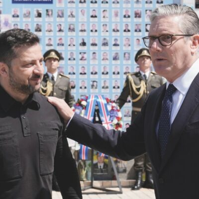 Copertina di Il rimpasto esplode in mano a Zelensky: ora è senza Difesa