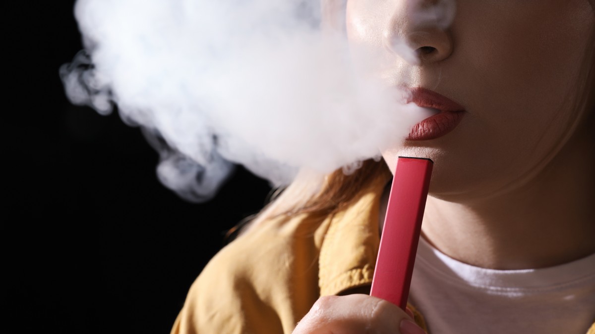 lo svapo ruba il fiato come il fumo tradizionale tre anni di sigaretta elettronica bastano a ridurre del 15 la resistenza nei giovani da Ilfattoquotidiano.it lo svapo ruba il fiato come il fumo tradizionale tre anni di sigaretta elettronica bastano a ridurre del 15 la resistenza nei giovani