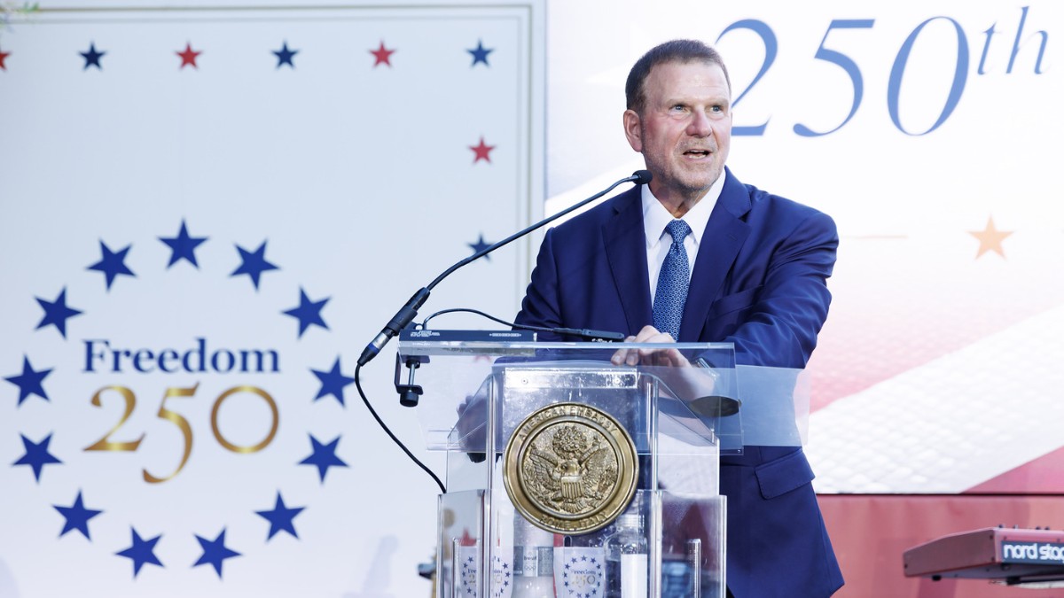 l8217arrivo in megayatcht dell8217ambasciatore usa a pescara e una certa idea dello stato ho una domanda da Ilfattoquotidiano.it l8217arrivo in megayatcht dell8217ambasciatore usa a pescara e una certa idea dello stato ho una domanda