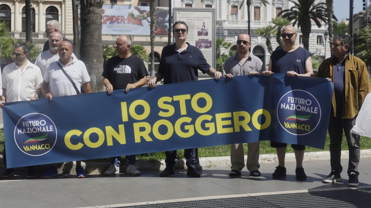 roggero ha rincorso e ucciso i ladri questi i fatti reali ora passiamo alla sceneggiatura del film da Ilfattoquotidiano.it roggero ha rincorso e ucciso i ladri questi i fatti reali ora passiamo alla sceneggiatura del film