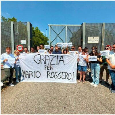 Copertina di Salvini batte tutti e vede per primo il gioielliere Mario Roggero in carcere: “Sta bene, sarei orgoglioso di poterlo candidare”