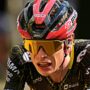 Copertina di La giornata di Vingegaard: dal controllo alle 2 di notte al ritiro dal Tour. Il dubbio sulla correlazione tra sonno perso e caduta