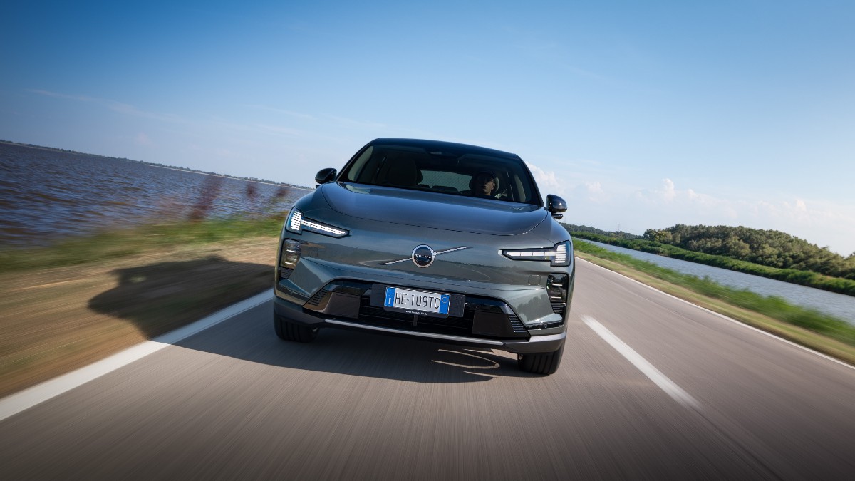volvo ex60 la prova de il fattoit 8211 l8217elettrica da 810 km che inaugura una nuova era 8211 foto da Ilfattoquotidiano.it volvo ex60 la prova de il fattoit 8211 l8217elettrica da 810 km che inaugura una nuova era 8211 foto