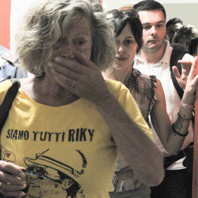 Copertina di Caso Fakir, cosa dice la circolare del Viminale per i poliziotti. Il primario De Iaco: “La contenzione pericolosa, serve più preparazione o si rischia la morte”
