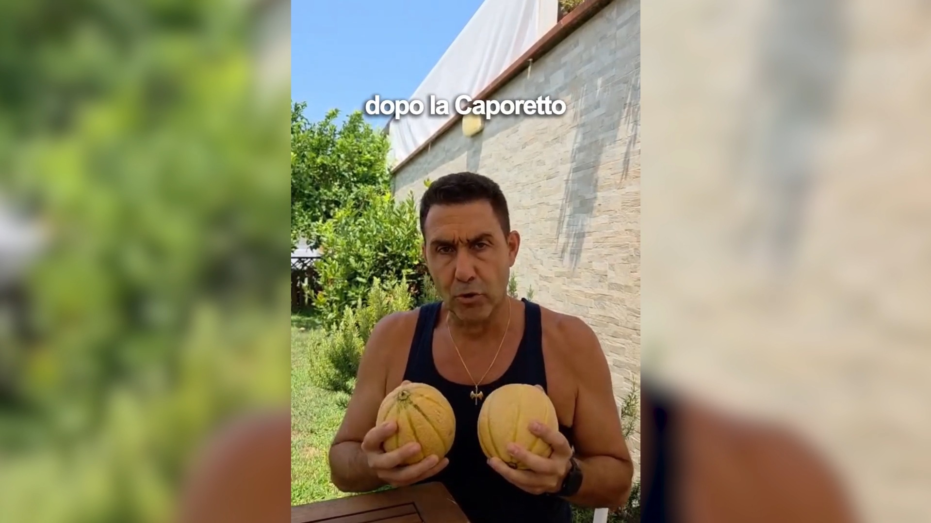 ascia bipenne simbolo di ordine nuovo canottiera nera e motti dannunziani il video di vannacci con due meloni in mano da Ilfattoquotidiano.it ascia bipenne simbolo di ordine nuovo canottiera nera e motti dannunziani il video di vannacci con due meloni in mano