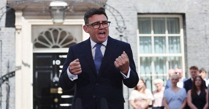 Burnham nuovo premier Uk: promette speranza e cambiamento. Ma il Labour non ha fatto i conti con i propri errori