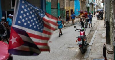 Copertina di Cuba, una “Gaza silenziosa”. I dem americani in visita tornano sconvolti dagli effetti del blocco
