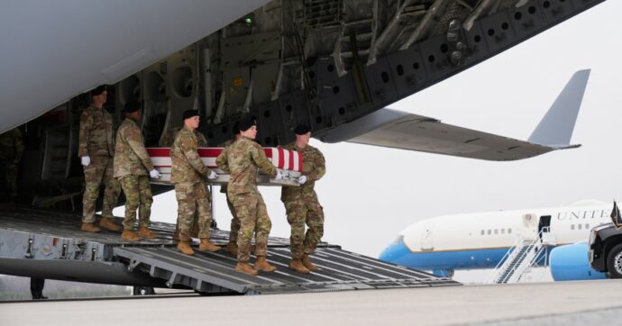 Copertina di “Non ha ancora detto agli americani cosa sta succedendo”: i soldati morti in Iran fanno montare la protesta interna contro la guerra di Trump a Teheran