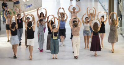 Copertina di Bolzano Danza e Transart: come i piccoli semi di cultura possono generare un futuro migliore