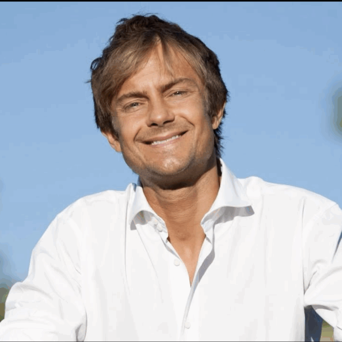“Ho provocato la morte di un uomo con l’auto, incontrare sua figlia è stata una fortuna incredibile. Ricordo la cena ad Arcore con Berlusconi, mi fece una proposta e mi diede una notte per pensarci”: parla Guido Martinetti, cofondatore di Grom