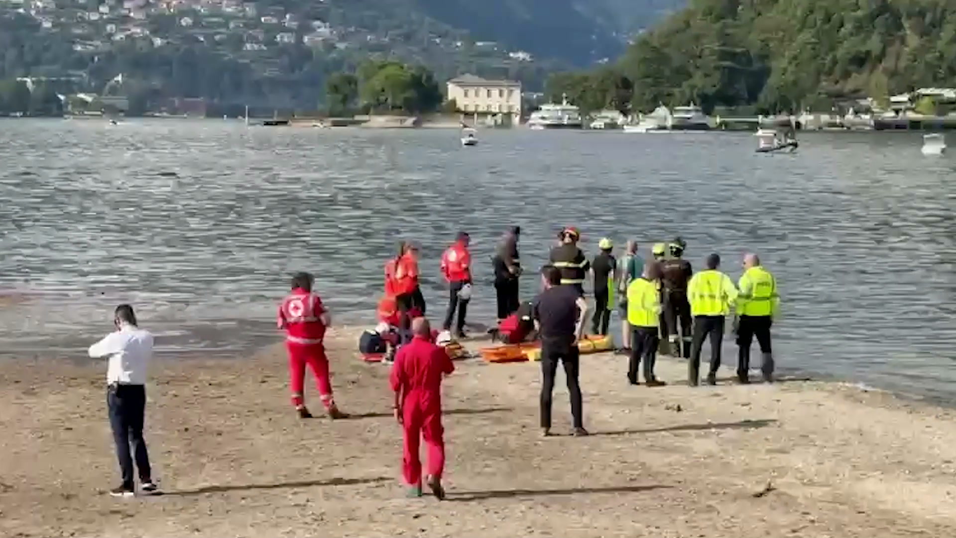 scompare sott8217acqua mentre gioca con gli amici dispersa nel lago di como una bambina di 10 anni da Ilfattoquotidiano.it scompare sott8217acqua mentre gioca con gli amici dispersa nel lago di como una bambina di 10 anni